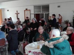 Visita Solidaria Hogar de Ancianos "Hermanitas de los Pobres"